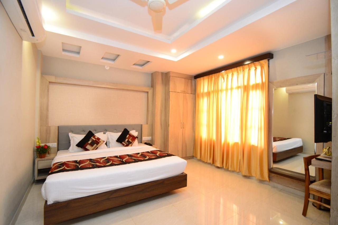 Hopp Inn Udaipur Buitenkant foto